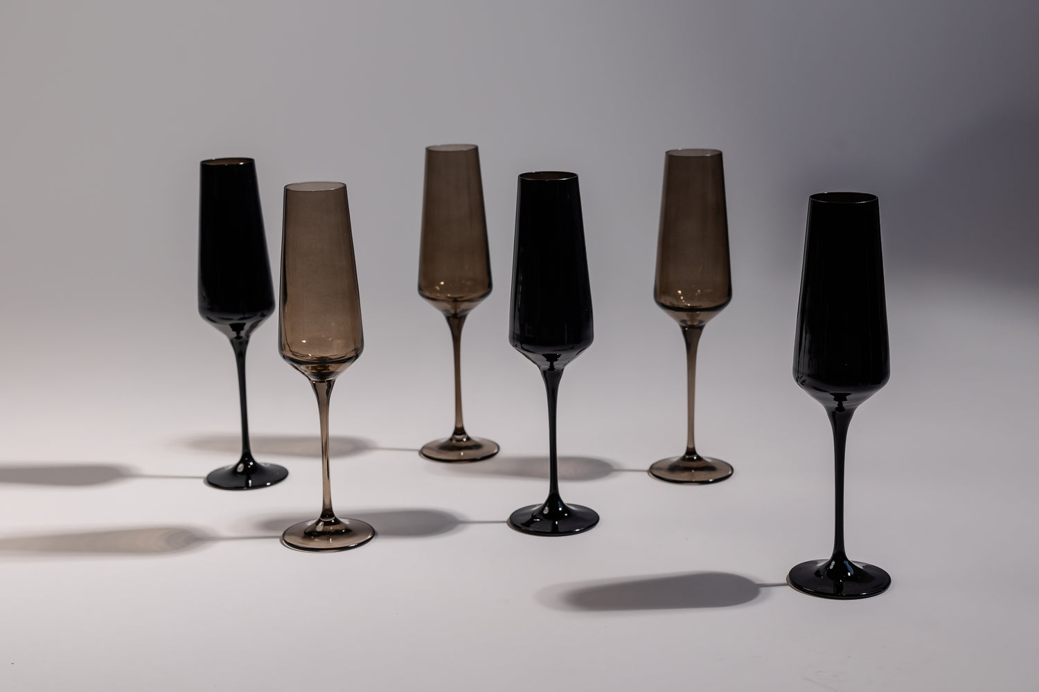 Ring in the New Year with Estelle's Champagne Flute Smoke Mixed Set 🌟